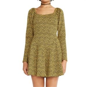 NEW!! BETSEY JOHNSON TWO-TONE CHEETAH PRINT MINI DRESS IN OAK BUFF